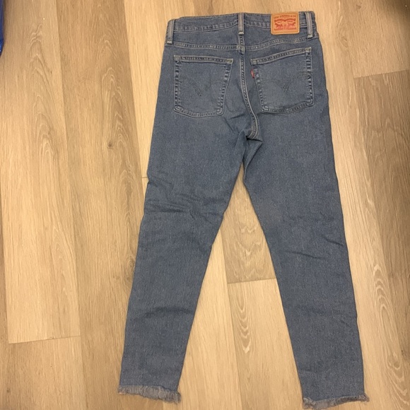 Levi’s Wedgie Skinny - Picture 4 of 4